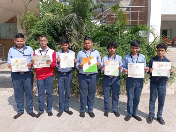 પોરબંદરમાં  સ્વમિનારાયણ ગુરૂકુળ  ખાતે સરદાર પટેલ સાહેબની 150મી જન્મ જયંતિ નિમિતે ચીત્ર સ્પર્ધા યોજાઈ.