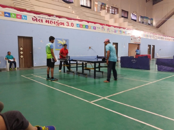 પોરબંદર સરદાર પટેલ રમત સંકુલ ખાતે મહાનગરપાલિકા કક્ષાની ટેબલ ટેનિસ સ્પર્ધા સફળતાપૂર્વક યોજાઈ.