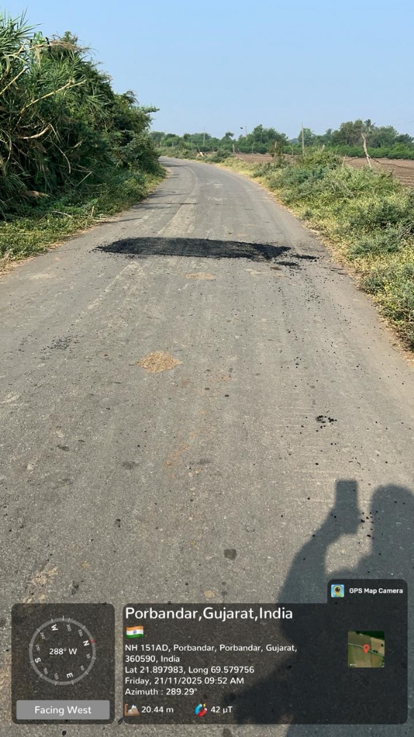 પોરબંદર જિલ્લા પંચાયત માર્ગ મકાન વિભાગ હસ્તકના ફટાણા ભેટકડી રોડની મરામત કરાઈ.