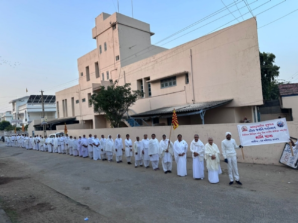 સિદ્ધપુરમાં બ્રહ્માકુમારીઝની ભવ્ય શાંતિ યાત્રા, ગુજરાત હિરક જયંતિ મહોત્સવ અંતર્ગત દિવ્ય આયોજન સિદ્ધપુરમાં બ્રહ્માકુમારીઝની ભવ્ય શાંતિ યાત્રા, ગુજરાત હિરક જયંતિ મહોત્સવ અંતર્ગત દિવ્ય આયોજન