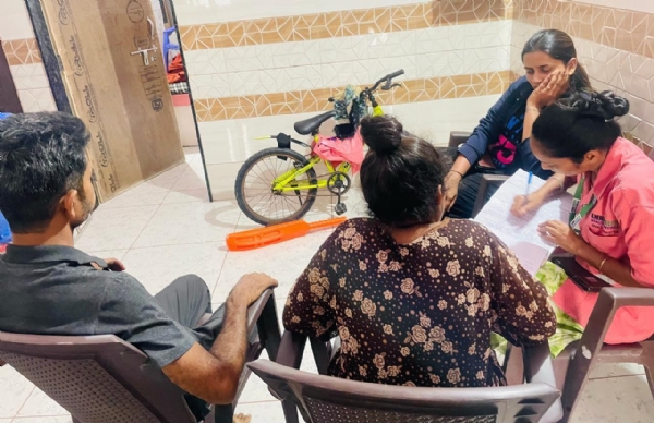 માનસિક અસ્વથ મહિલાને પરિવાર સાથે મિલન કરાવતી 181 ની ટીમ. માનસિક અસ્વથ મહિલાને પરિવાર સાથે મિલન કરાવતી 181 ની ટીમ.