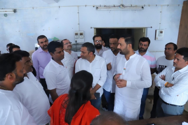 અમરેલી વિધાનસભામાં SIR અભિયાનની મંત્રી કૌશિક વેકારિયાની સમીક્ષા: “મતદાર યાદીમાં તમારું નામ ચોક્સાઈથી નોંધાવો” અમરેલી વિધાનસભામાં SIR અભિયાનની મંત્રી કૌશિક વેકારિયાની સમીક્ષા: “મતદાર યાદીમાં તમારું નામ ચોક્સાઈથી નોંધાવો”