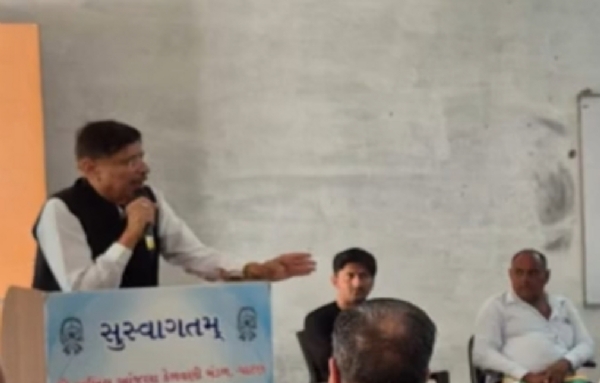 પાટણમાં વિશ્વ આંજણાધામની ટીમ રચના માટે સંગઠન બેઠકનુ આયોજન કરવામાં આવ્યું.