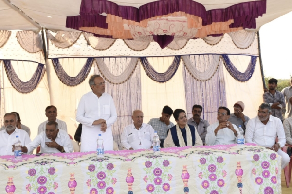 કેબિનેટ મંત્રી અર્જુન મોઢવાડિયાના હસ્તે પોરબંદર જિલ્લામાં આશરે 14 કરોડથી વધુના વિકાસ કાર્યોનું ખાતમુહૂર્ત અને લોકાર્પણ કરાયું. કેબિનેટ મંત્રી અર્જુન મોઢવાડિયાના હસ્તે પોરબંદર જિલ્લામાં આશરે 14 કરોડથી વધુના વિકાસ કાર્યોનું ખાતમુહૂર્ત અને લોકાર્પણ કરાયું.