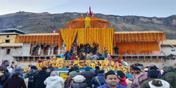 આજથી શરૂ થતી શિયાળાની ઋતુ માટે, બદ્રીનાથ ધામ મંદિરના દરવાજા બંધ થશે