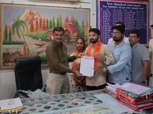 એબીવીપીનું અલ્ટીમેટમ એબીવીપીનું અલ્ટીમેટમ