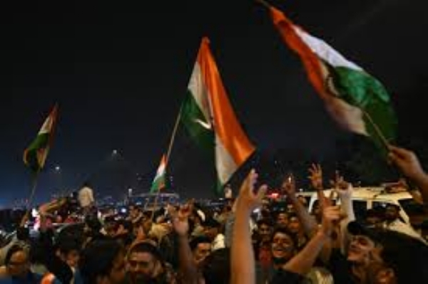 મહિલા વુમન્સ વન-ડે કપમાં ભારતની શાનદાર જીતનો અમદાવાદ, સુરત,વડોદરા સહિતના શહેરોમાં જશ્નનો માહોલ મહિલા વુમન્સ વન-ડે કપમાં ભારતની શાનદાર જીતનો અમદાવાદ, સુરત,વડોદરા સહિતના શહેરોમાં જશ્નનો માહોલ