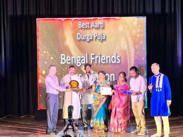 મહેસાણાની બંગાલ ફ્રેન્ડ્સ એસોસિએશનને રાજ્યસ્તરીય એવોર્ડ — આરતીમાં પ્રથમ, પંડાલમાં ત્રીજો નંબર