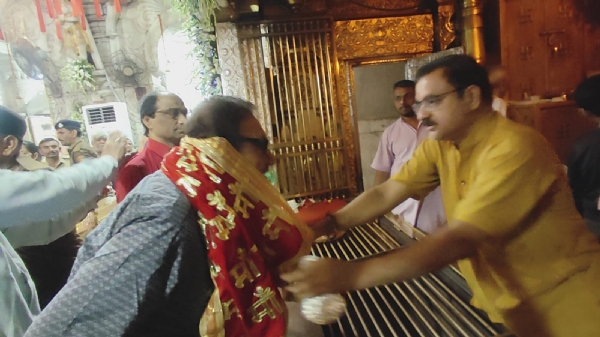 Dev divali ne lai neta abhinrta ambaji ma Dev divali ne lai neta abhinrta ambaji ma