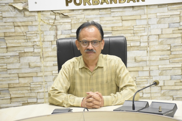 પોરબંદર જિલ્લા ચૂંટણી અધિકારીની અધ્યક્ષતામાં SIR સંદર્ભે પત્રકાર પરીષદ યોજાઈ. પોરબંદર જિલ્લા ચૂંટણી અધિકારીની અધ્યક્ષતામાં SIR સંદર્ભે પત્રકાર પરીષદ યોજાઈ.