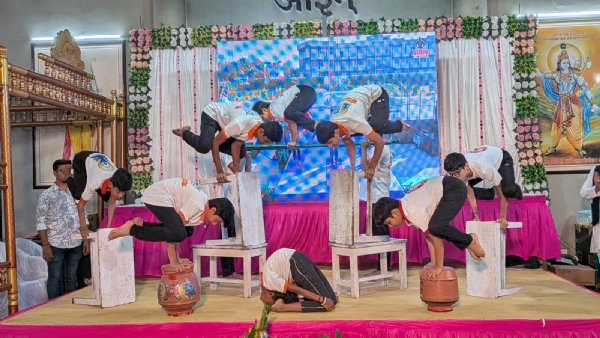 પોરબંદર જિલ્લામાં યોગ સંવાદ અને સ્નેહમિલન કાર્યક્રમ યોજાયો. પોરબંદર જિલ્લામાં યોગ સંવાદ અને સ્નેહમિલન કાર્યક્રમ યોજાયો.