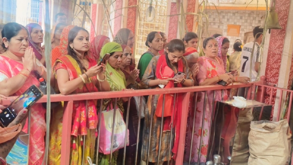 પોરબંદરના સત્યનારણ મંદિરે સમૂહ કથા યોજઇ. પોરબંદરના સત્યનારણ મંદિરે સમૂહ કથા યોજઇ.