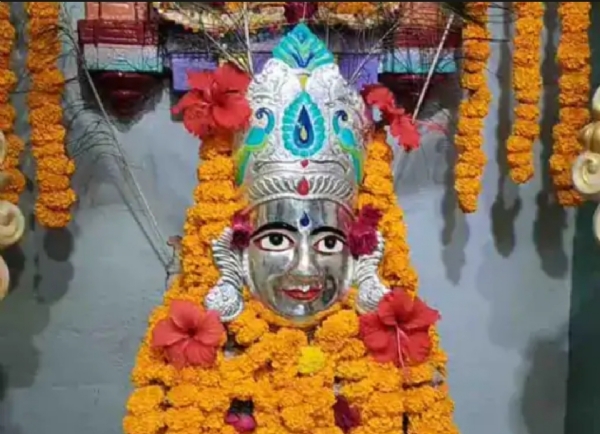 પાટણમાં કાર્તિકેય પૂર્ણિમા પ્રસંગે વર્ષમાં એકવાર ખુલ્યું કાર્તિકેય સ્વામી મંદિર પાટણમાં કાર્તિકેય પૂર્ણિમા પ્રસંગે વર્ષમાં એકવાર ખુલ્યું કાર્તિકેય સ્વામી મંદિર