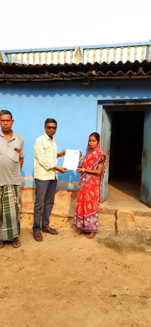 એસઆઈઆર ફોર્મ વિતરણ એસઆઈઆર ફોર્મ વિતરણ