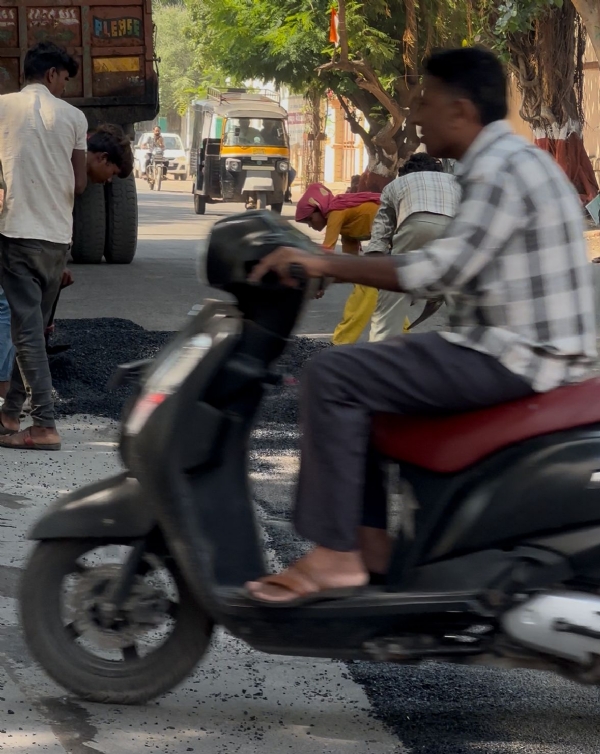 પોરબંદર શહેરના રસ્તાના પેચવર્કની કામગીરી આવી રીતે થશે? પોરબંદર શહેરના રસ્તાના પેચવર્કની કામગીરી આવી રીતે થશે?