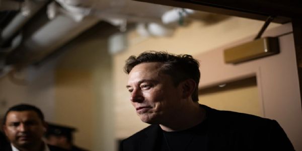 ટેસ્લા ના એલન મસ્કને 1 ટ્રિલિયન ડોલરના શેર મળશે