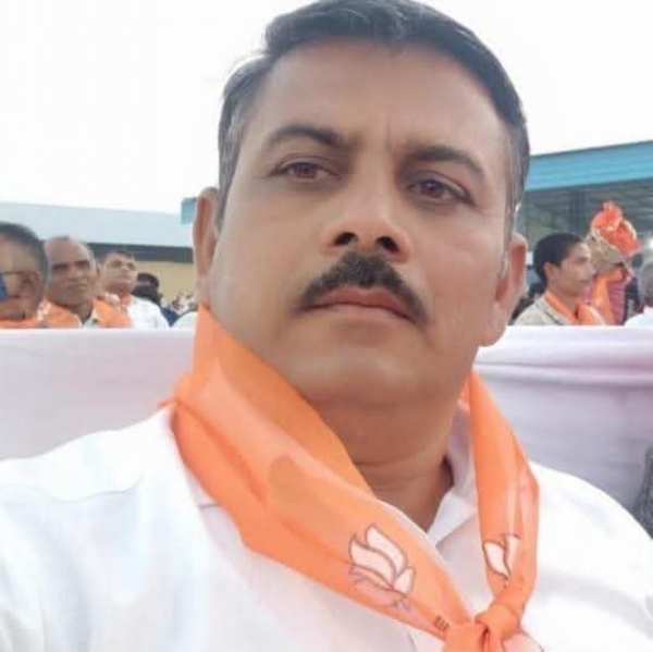 ગુજરાતમાં ખેડૂત પેકેજે મચાવી રાજકીય હલચલ: સાવરકુંડલાના ચેતન માલાણીનું રાજીનામું, સૌરાષ્ટ્રમાં ભાજપમાં અસંતોષની શરૂઆત! ગુજરાતમાં ખેડૂત પેકેજે મચાવી રાજકીય હલચલ: સાવરકુંડલાના ચેતન માલાણીનું રાજીનામું, સૌરાષ્ટ્રમાં ભાજપમાં અસંતોષની શરૂઆત!