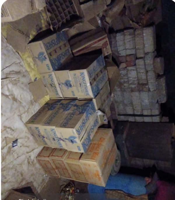 વિસનગરના ભાલક ગામે ખરાબામાંથી ₹૧.૭૩ લાખનો વિદેશી દારૂ અને બિયરનો જથ્થો ઝડપાયો; મુખ્ય આરોપી ફરાર વિસનગરના ભાલક ગામે ખરાબામાંથી ₹૧.૭૩ લાખનો વિદેશી દારૂ અને બિયરનો જથ્થો ઝડપાયો; મુખ્ય આરોપી ફરાર