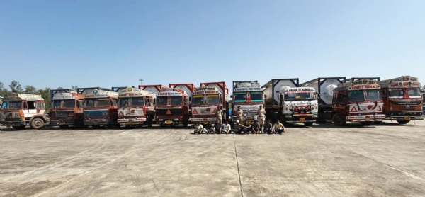 ગોદરેજ કંપનીના આયાત કરેલ કેમિકલમાંથી ચોરી કરતા તેના 9 ડ્રાઇવરોને 10 ટેન્કરો સાથે ઝડપી લીધા ગોદરેજ કંપનીના આયાત કરેલ કેમિકલમાંથી ચોરી કરતા તેના 9 ડ્રાઇવરોને 10 ટેન્કરો સાથે ઝડપી લીધા