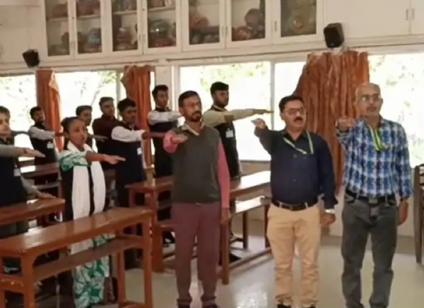 એલ.એન.કે. કૉલેજમાં ‘વંદે માતરમ: 150 વર્ષની ગૌરવગાથા’ની ઉજવણી એલ.એન.કે. કૉલેજમાં ‘વંદે માતરમ: 150 વર્ષની ગૌરવગાથા’ની ઉજવણી