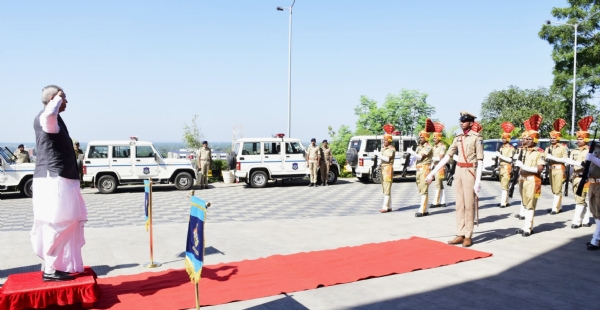 એકતાનગર ખાતે ગુજરાત રાજ્યના રાજ્યપાલ આચાર્ય દેવવ્રતજીનું સર્કિટ હાઉસ ખાતે સન્માન એકતાનગર ખાતે ગુજરાત રાજ્યના રાજ્યપાલ આચાર્ય દેવવ્રતજીનું સર્કિટ હાઉસ ખાતે સન્માન