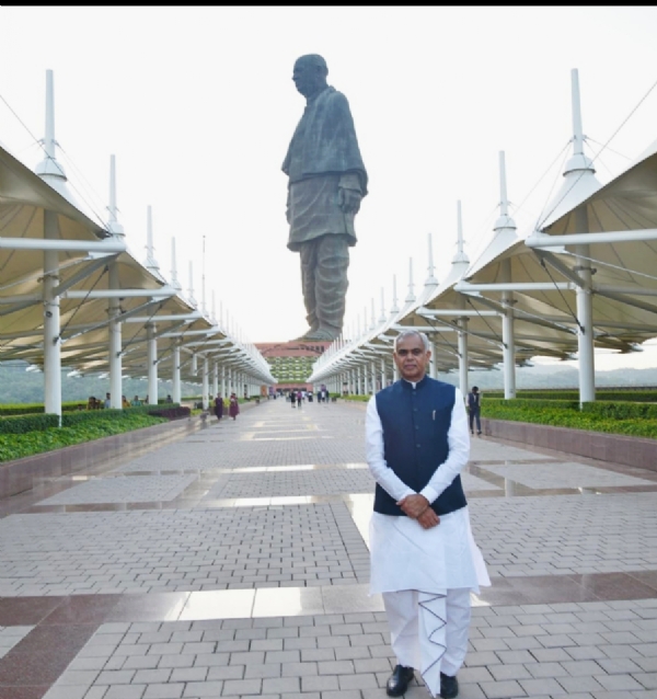 રાજ્યપાલ આચાર્ય દેવવ્રતજી એકતાનગર સ્થિત સ્ટેચ્યુ ઓફ યુનિટીની મુલાકાત કરી રાજ્યપાલ આચાર્ય દેવવ્રતજી એકતાનગર સ્થિત સ્ટેચ્યુ ઓફ યુનિટીની મુલાકાત કરી