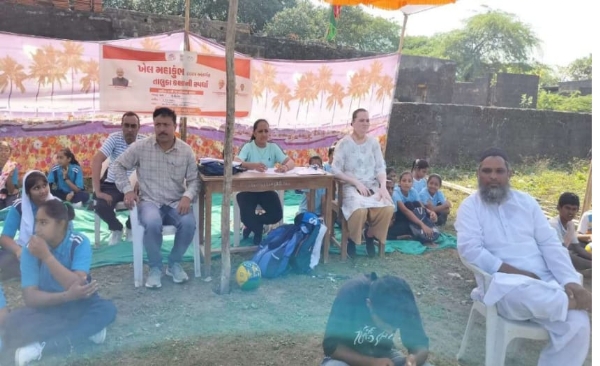 પોરબંદર જિલ્લા ખેલ મહાકુંભ–2025ના ભાગરૂપે રાણાવાવ તાલુકા કક્ષા વોલીબોલ સ્પર્ધા યોજાઈ.