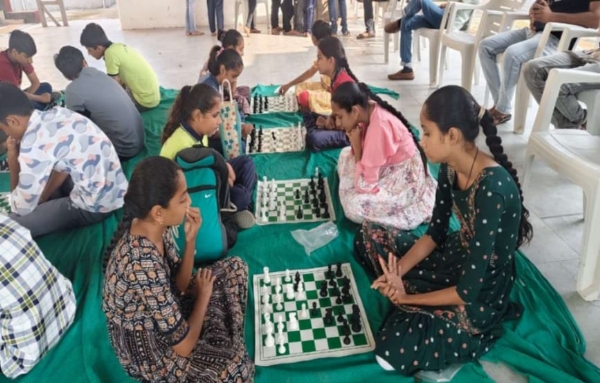 કુતિયાણા તાલુકા કક્ષાની ચેસ સ્પર્ધા માલ પ્રાથમિક શાળામાં યોજાઈ.