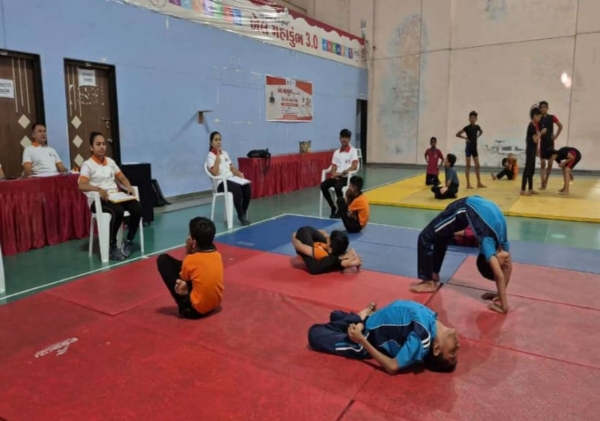 પોરબંદર ખાતે ખેલ મહાકુંભ - 2205 અંતર્ગત તાલુકા કક્ષાની રમતોત્સવ સ્પર્ધાઓ યોજાઈ.