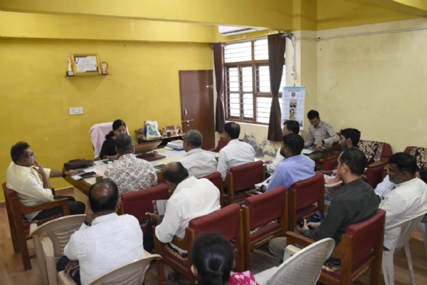 પોરબંદર ખાતે ભગવાન બિરસા મૂંડાની 150 મી જન્મજયંતિની ઉજવણીના કાર્યક્રમનું આયોજન માટે બેઠક યોજાઈ.