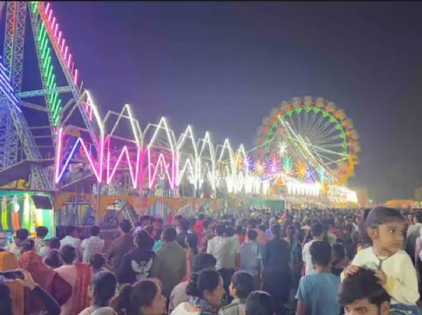 પાટણમાં પદ્મનાભજીનો સપ્તરાત્રી મેળો ધામધૂમથી ઉજવાઈ રહ્યો છે પાટણમાં પદ્મનાભજીનો સપ્તરાત્રી મેળો ધામધૂમથી ઉજવાઈ રહ્યો છે