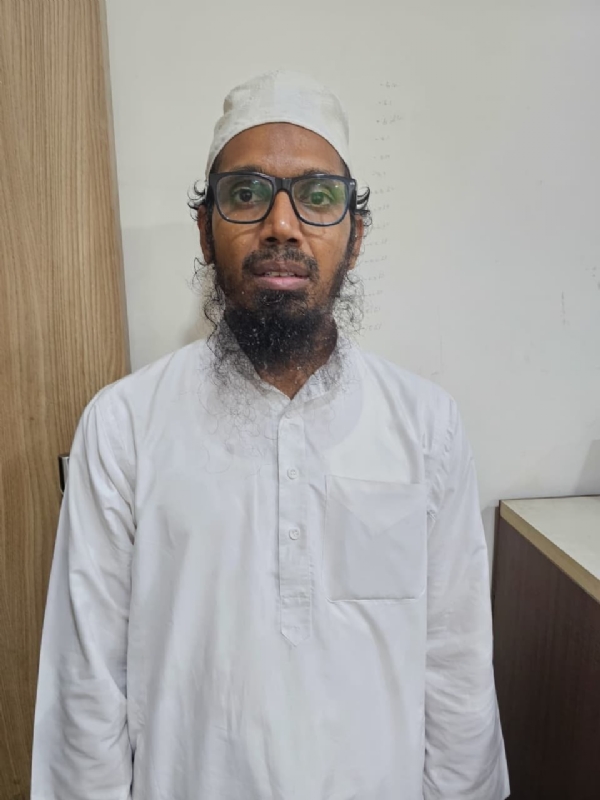 गुजरात एटीएस ने गिरफ्तार किया