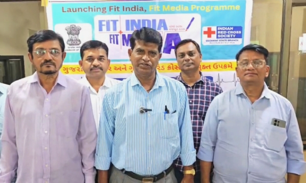 ભરૂચમાં મીડિયા કર્મીઓના આરોગ્ય માટે ‘ફીટ ઈન્ડિયા, ફીટ મીડિયા’ હેલ્થ સ્ક્રીનિંગ કેમ્પ યોજાયો ભરૂચમાં મીડિયા કર્મીઓના આરોગ્ય માટે ‘ફીટ ઈન્ડિયા, ફીટ મીડિયા’ હેલ્થ સ્ક્રીનિંગ કેમ્પ યોજાયો