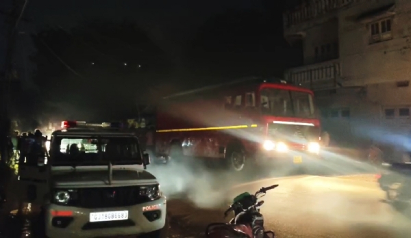 વાલિયામાં બજારમાં બસ સ્ટેશનમાં લાગી આગ