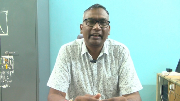 પોરબંદર જિલ્લામા ગીતા જયંતિની ઉજવણી અવસરે રાજીપો વ્યક્ત કરતા જિલ્લા શિક્ષણ અધિકારી વિનોદ પરમાર પોરબંદર જિલ્લામા ગીતા જયંતિની ઉજવણી અવસરે રાજીપો વ્યક્ત કરતા જિલ્લા શિક્ષણ અધિકારી વિનોદ પરમાર