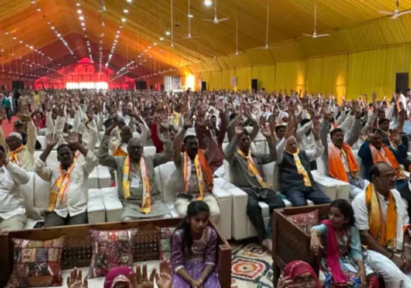 પાટણના અનાવાડામાં વૈદિક સરસ્વતી નદીના કિનારે હરિઓમ ગૌ શાળામાં શ્રીમદ્ ભાગવત કથાનો ભવ્ય આરંભ