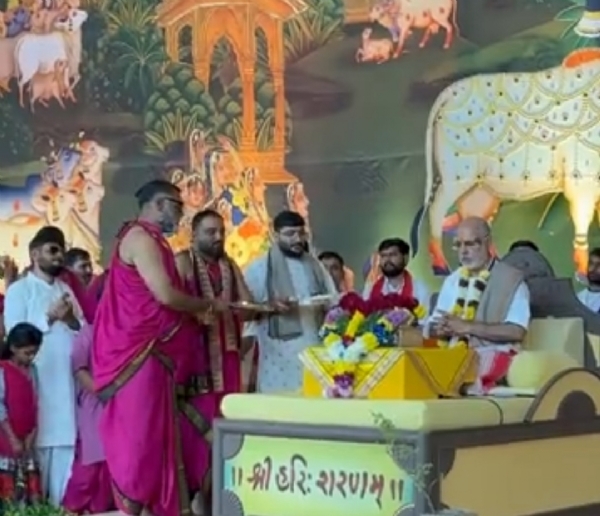 પાટણના અનાવાડામાં વૈદિક સરસ્વતી નદીના કિનારે હરિઓમ ગૌ શાળામાં શ્રીમદ્ ભાગવત કથાનો ભવ્ય આરંભ