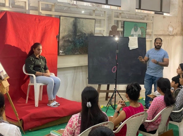 નટવરસિંહજી આર્ટ ગેલેરી ખાતે આર્ટ ક્લાસીસનું આયોજન કરાયું. નટવરસિંહજી આર્ટ ગેલેરી ખાતે આર્ટ ક્લાસીસનું આયોજન કરાયું.