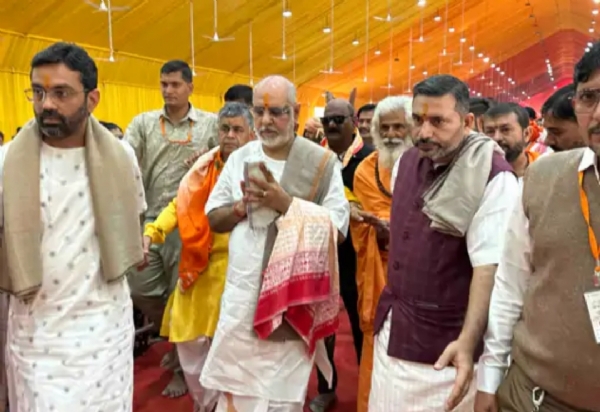 પાટણના અનાવાડામાં વૈદિક સરસ્વતી નદીના કિનારે હરિઓમ ગૌ શાળામાં શ્રીમદ્ ભાગવત કથાનો ભવ્ય આરંભ