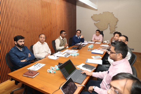 ગાંધીનગર ખાતે બેઠક યોજાઈ ગાંધીનગર ખાતે બેઠક યોજાઈ