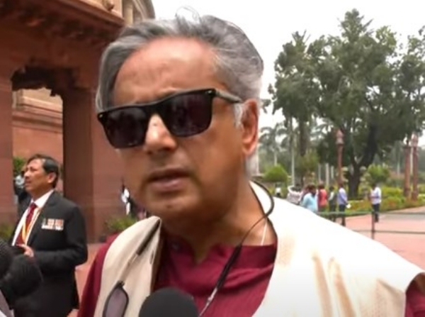 કોંગ્રેસના સાંસદ શશિ થરૂર કોંગ્રેસના સાંસદ શશિ થરૂર