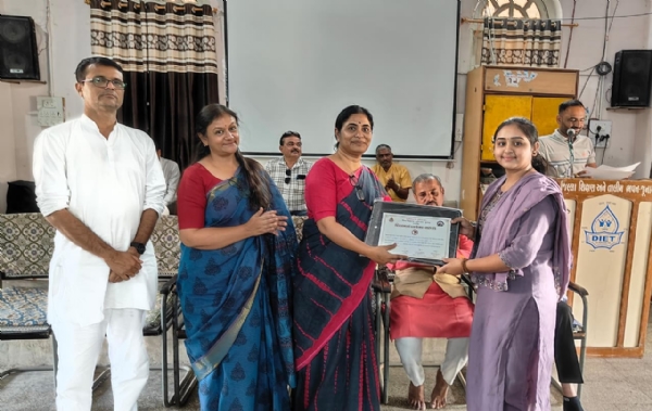 જૂનાગઢ જિલ્લાકક્ષાનો ત્રિદિવસીય કલાઉત્સવ જૂનાગઢ જિલ્લાકક્ષાનો ત્રિદિવસીય કલાઉત્સવ