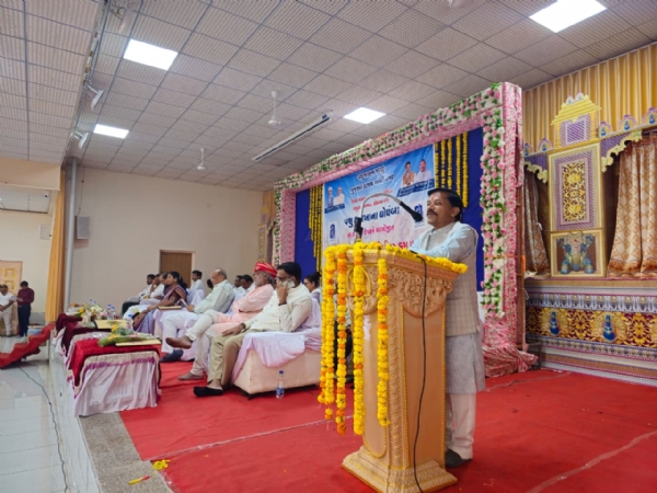 પશુપાલન વિભાગ ગુજરાત રાજ્ય અને ગોધરા, પંચમહાલ અને ઘોઘમ્બા પશુપાલન વિભાગ દ્વારા જિલ્લા કક્ષા ની પશુપાલન શિક્ષણ શિબિર નું આયોજન ઘોઘમ્બા ના શ્રી સ્વામિનારાયણ મંદિર ખાતે કરવા મા આવ્યું પશુપાલન વિભાગ ગુજરાત રાજ્ય અને ગોધરા, પંચમહાલ અને ઘોઘમ્બા પશુપાલન વિભાગ દ્વારા જિલ્લા કક્ષા ની પશુપાલન શિક્ષણ શિબિર નું આયોજન ઘોઘમ્બા ના શ્રી સ્વામિનારાયણ મંદિર ખાતે કરવા મા આવ્યું