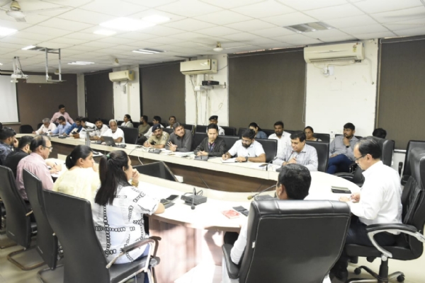 19 અને 20 ડિસેમ્બરના રોજ પોરબંદરમાં જિલ્લા સ્તરીય વાઇબ્રન્ટ ગુજરાત રીજનલ કોન્ફરન્સના કાર્યક્રમો યોજાશે. 19 અને 20 ડિસેમ્બરના રોજ પોરબંદરમાં જિલ્લા સ્તરીય વાઇબ્રન્ટ ગુજરાત રીજનલ કોન્ફરન્સના કાર્યક્રમો યોજાશે.