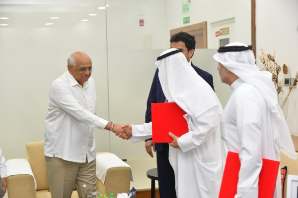 મુખ્યમંત્રીની ઉપસ્થિતિમાં MoU થયા મુખ્યમંત્રીની ઉપસ્થિતિમાં MoU થયા