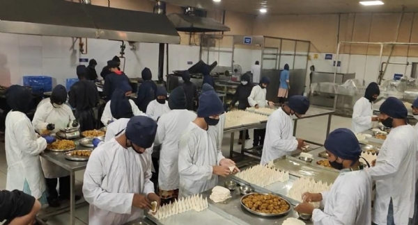 એક દુકાનથી શરૂ થયેલી ‘શીતલ’ આજે વૈશ્વિક મંચ પર: 350 કરોડના ટર્નઓવર સાથે અમરેલીની પ્રથમ સૌથી મોટી નિકાસકર્તા કંપની એક દુકાનથી શરૂ થયેલી ‘શીતલ’ આજે વૈશ્વિક મંચ પર: 350 કરોડના ટર્નઓવર સાથે અમરેલીની પ્રથમ સૌથી મોટી નિકાસકર્તા કંપની