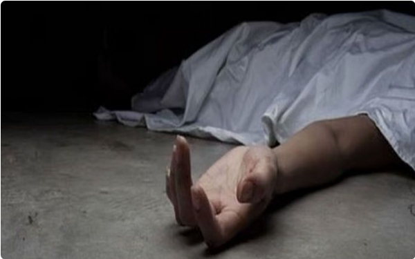 रत्न कलाकार ने की आत्महत्या रत्न कलाकार ने की आत्महत्या