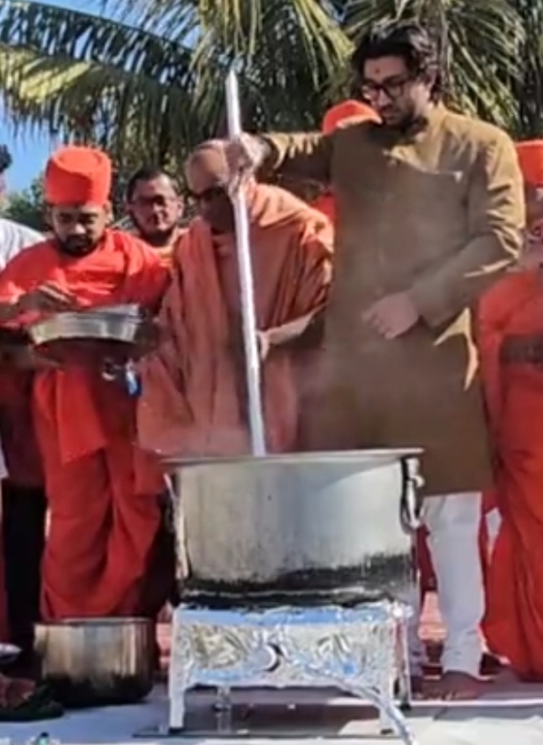 સિદ્ધપુર હાઇવે પર આવેલા સ્વામિનારાયણ મંદિરમાં ભવ્ય શાકોત્સવ ઉજવાયો સિદ્ધપુર હાઇવે પર આવેલા સ્વામિનારાયણ મંદિરમાં ભવ્ય શાકોત્સવ ઉજવાયો