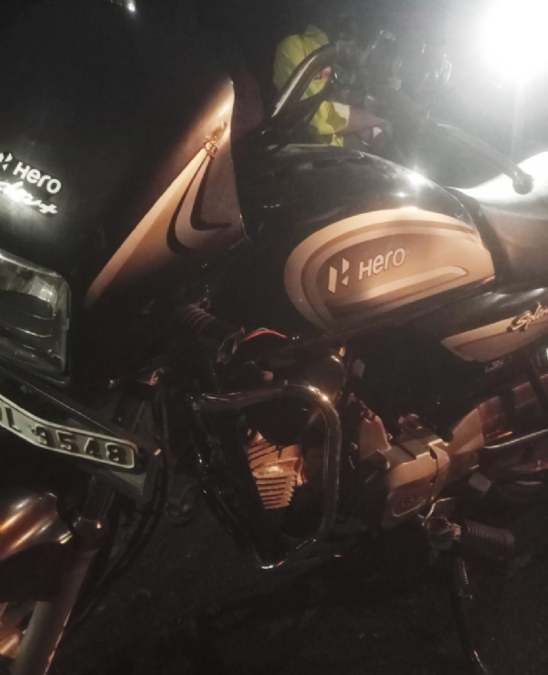 જાંબુડા ગામે અજાણ્યા વાહનની ટક્કર મોટરસાયકલને લાગતા 2 યુવકના મૃત્યુ જાંબુડા ગામે અજાણ્યા વાહનની ટક્કર મોટરસાયકલને લાગતા 2 યુવકના મૃત્યુ