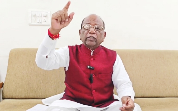 નર્મદાના ધારાસભ્યના માનહાનિના દાવા સામે ભરૂચ જિલ્લા સાંસદે પ્રેસ કોન્ફરન્સ કરી નર્મદાના ધારાસભ્યના માનહાનિના દાવા સામે ભરૂચ જિલ્લા સાંસદે પ્રેસ કોન્ફરન્સ કરી